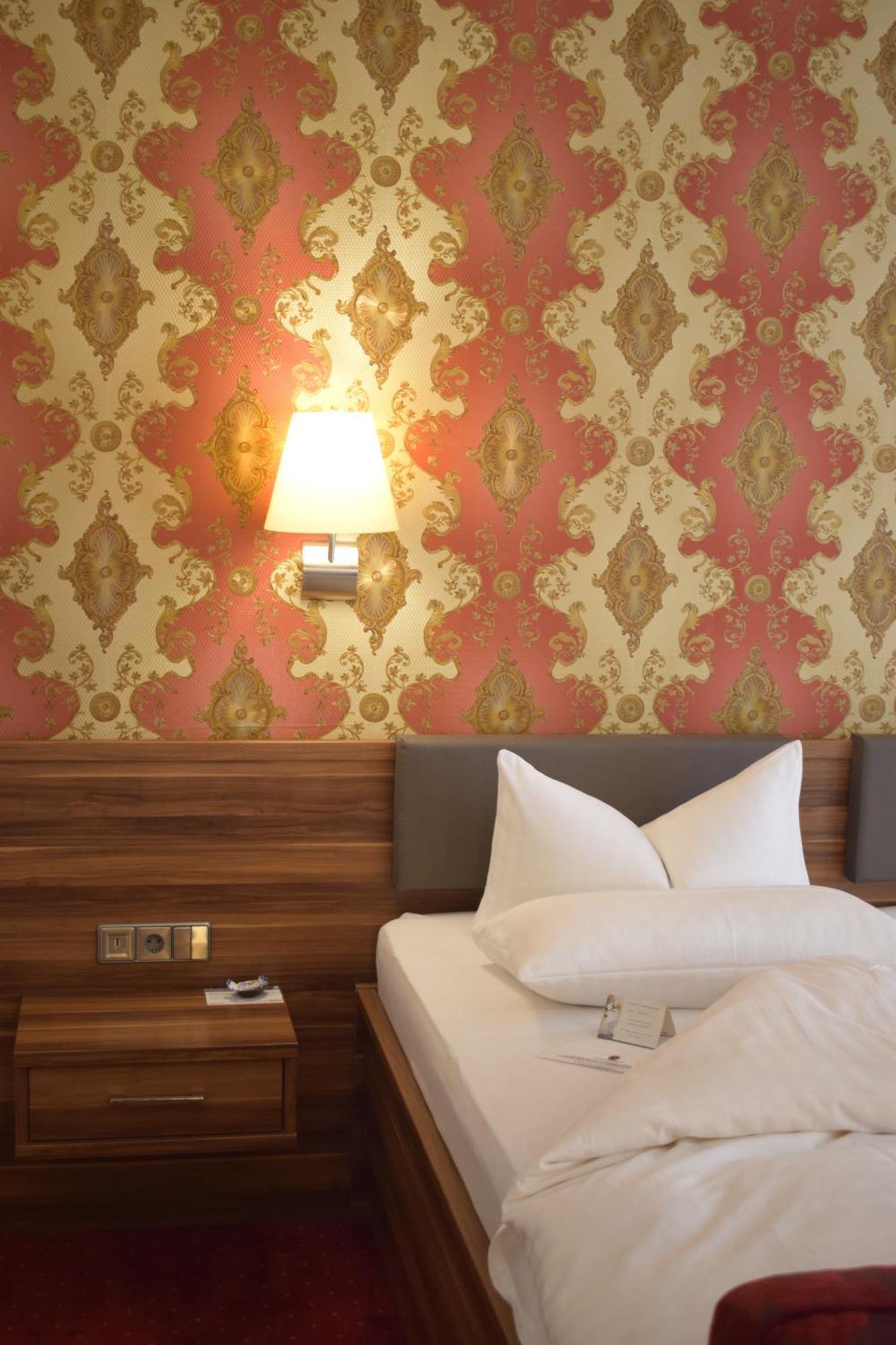 Akzent Hotel Goldner Hirsch Kamenz Kültér fotó