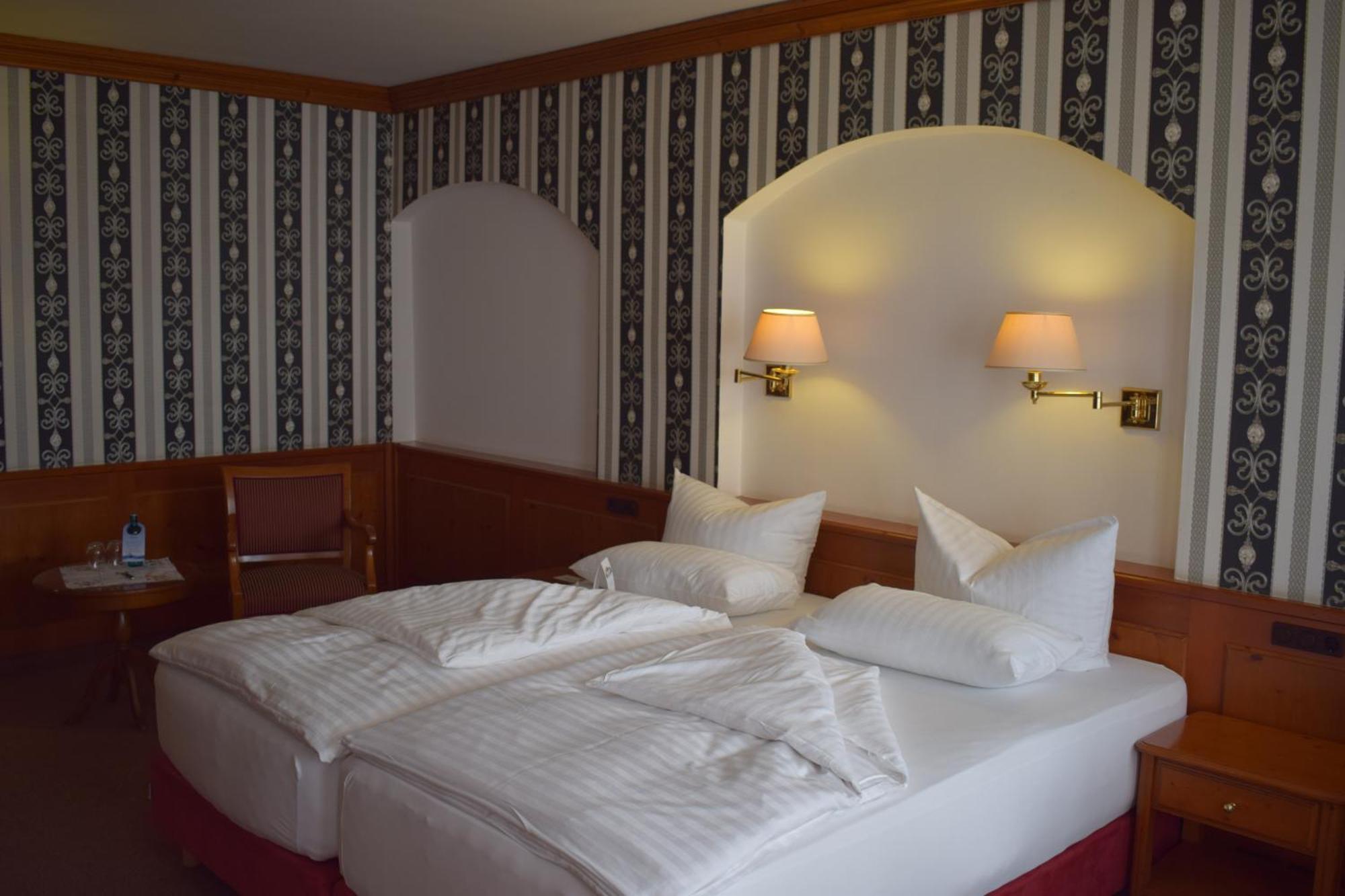 Akzent Hotel Goldner Hirsch Kamenz Kültér fotó