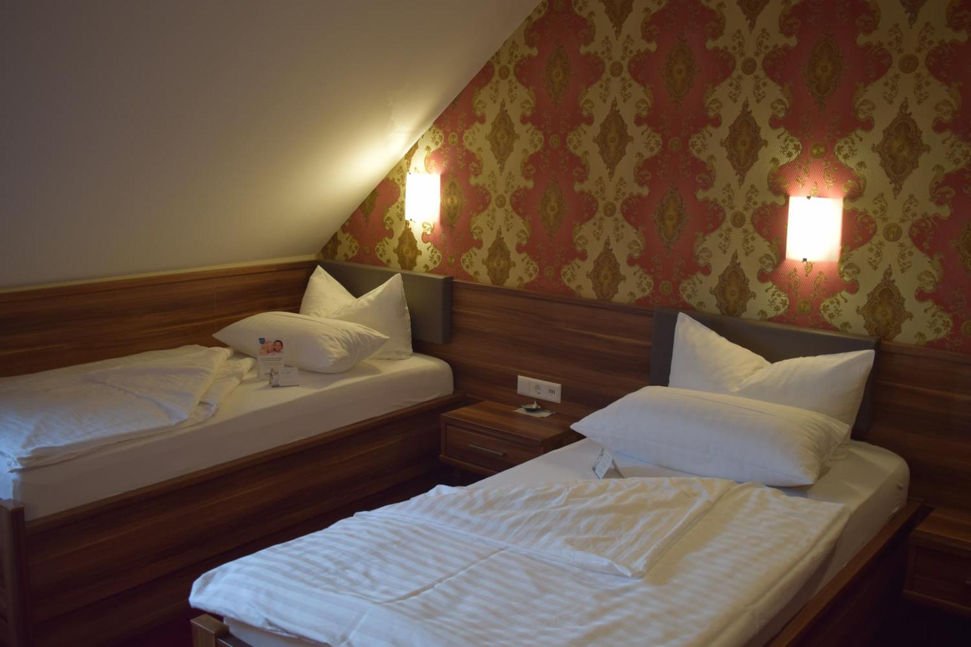 Akzent Hotel Goldner Hirsch Kamenz Kültér fotó