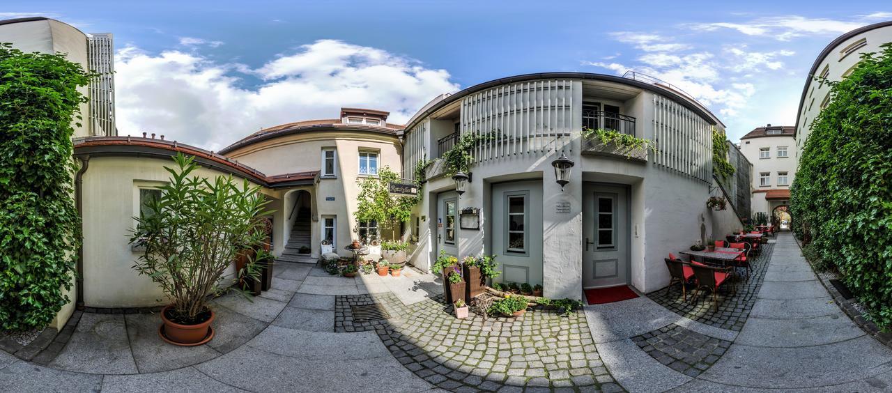 Akzent Hotel Goldner Hirsch Kamenz Kültér fotó